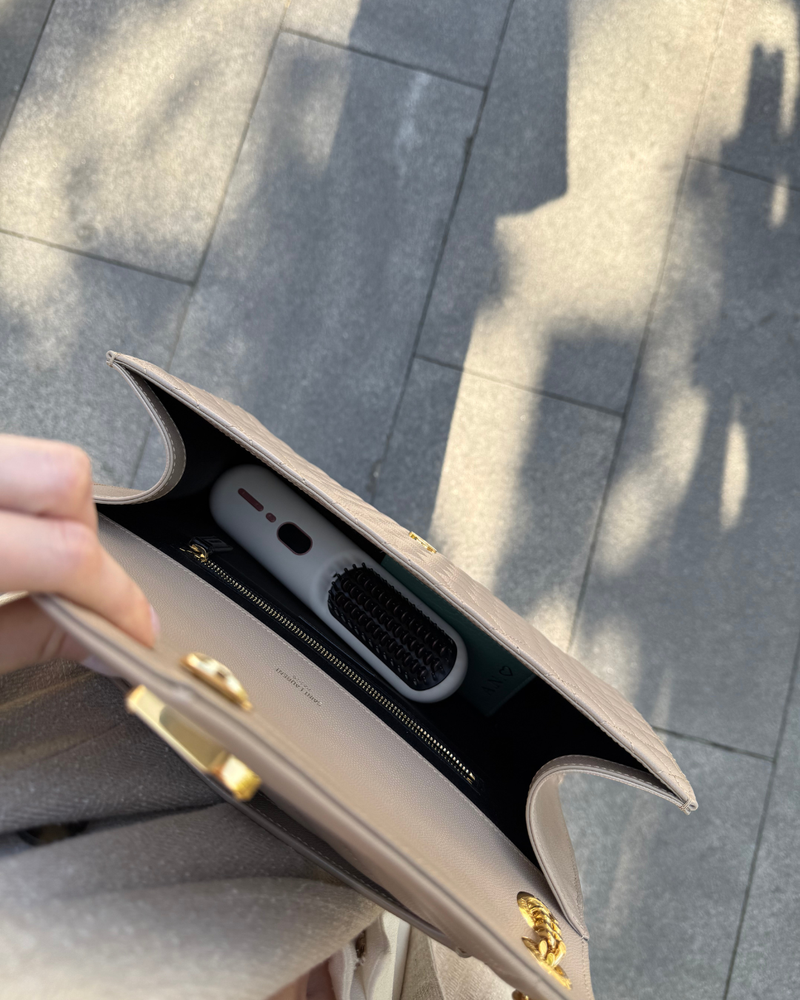 Escova Portátil Alisadora e Modeladora sem Fio Bivolt - Mini Liss Original (DESCONTO NO CARRINHO)